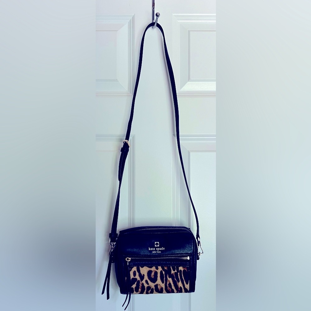 ♠️ Kate Spade ♠️ Black Leather and Calf Hair Leopard Crossbody Bag - Picture 2 of 13